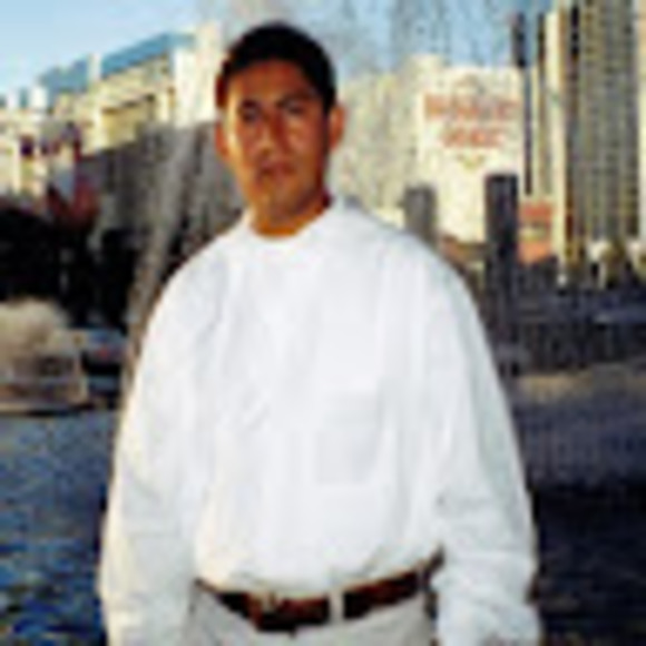 Meet your Posher, Javier - Picture 1 of 1